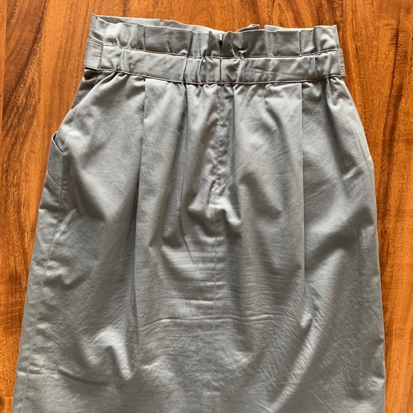 BCBG tulip skirt - Picture 3 of 3